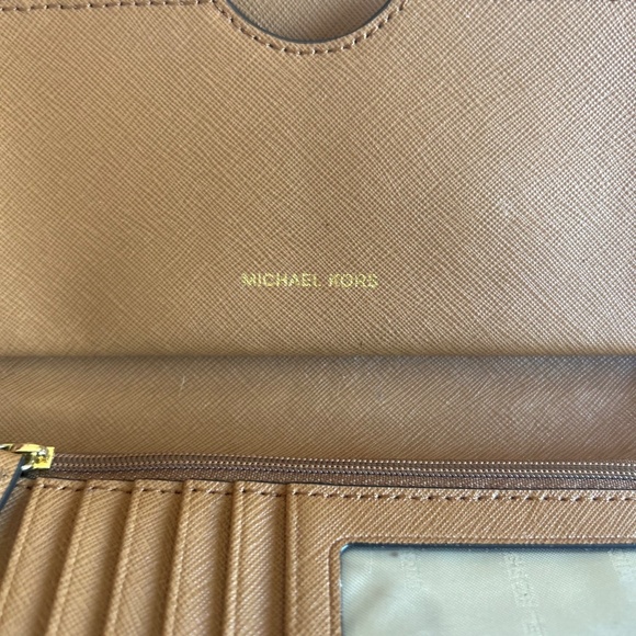 Michael Kors Tan Genuine Pebble Leather Zip Around Wallet - Picture 8 of 10